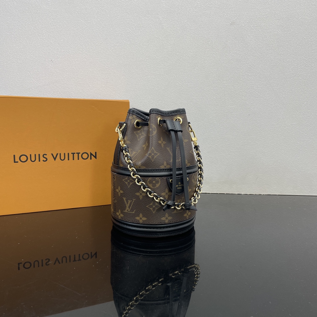 Louis Vuitton Bucket Bags